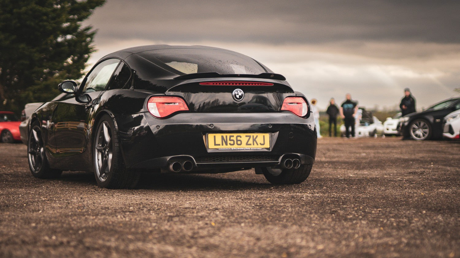 BMW Z4 PITSTOP Social Automotive Mental Health Car Meet Event with People
