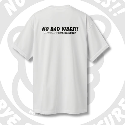White t-shirt with PISTOP.Social 'NO BAD VIBES!!' and Japanese text on a light grey background