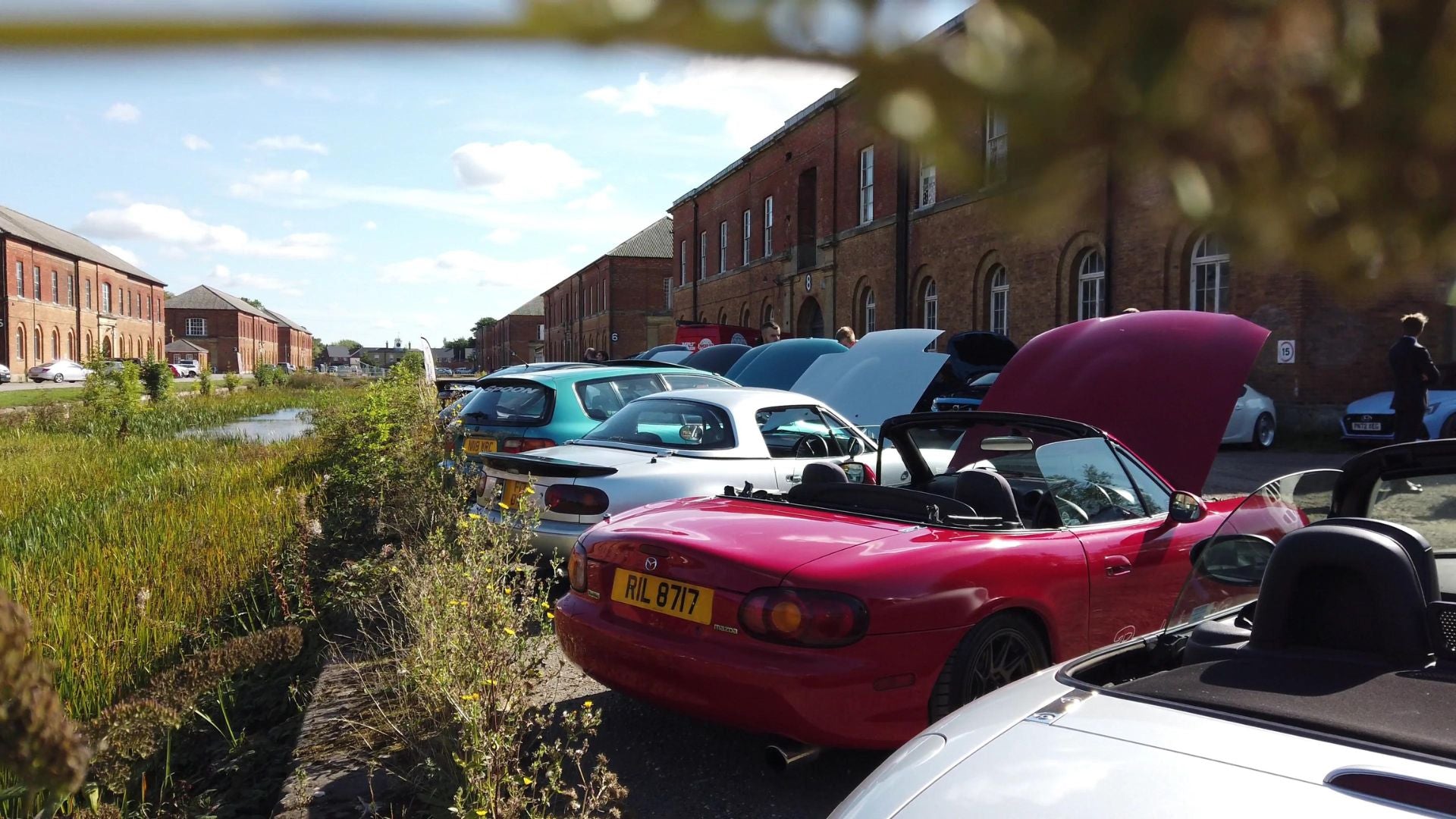 PITSTOP.Social Event in Weedon Bec at MOT with MX5